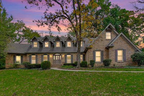 Tiny photo for 651 Nor Oaks Court, West Chicago, IL 60185 (MLS # 12487630)