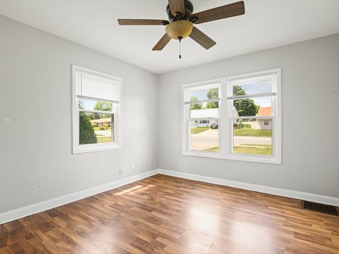 Tiny photo for 3447 Broadway, Rockford, IL 61108 (MLS # 12678287)