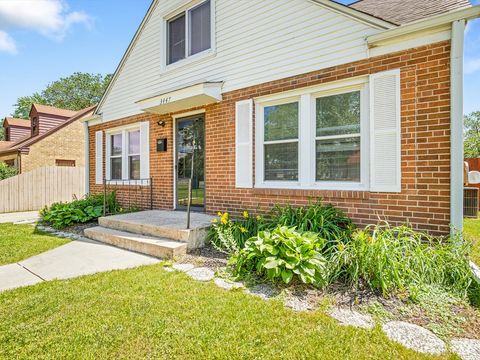 Tiny photo for 3447 Broadway, Rockford, IL 61108 (MLS # 12678287)