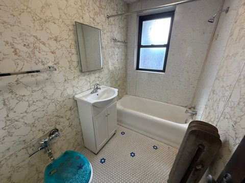 Tiny photo for 3258 Maple Avenue #2G, Berwyn, IL 60402 (MLS # 12500385)