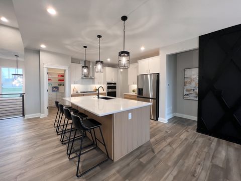 Tiny photo for 1238 Parkside Drive, Sycamore, IL 60178 (MLS # 12571283)