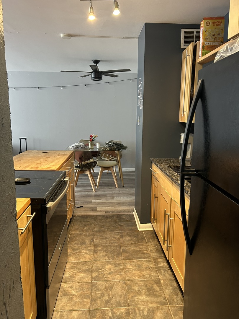 6171 N Sheridan Road 1506