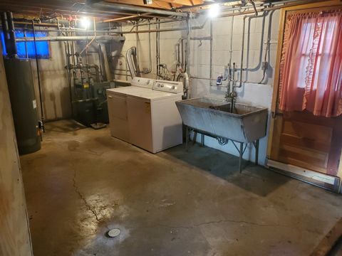 Tiny photo for 10912 Princess Avenue, Chicago Ridge, IL 60415 (MLS # 12500114)