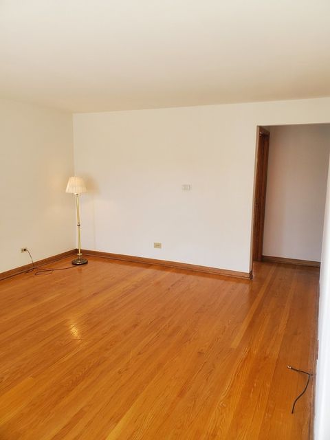 Tiny photo for 10912 Princess Avenue, Chicago Ridge, IL 60415 (MLS # 12500114)