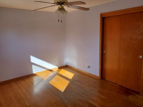 Tiny photo for 10912 Princess Avenue, Chicago Ridge, IL 60415 (MLS # 12500114)