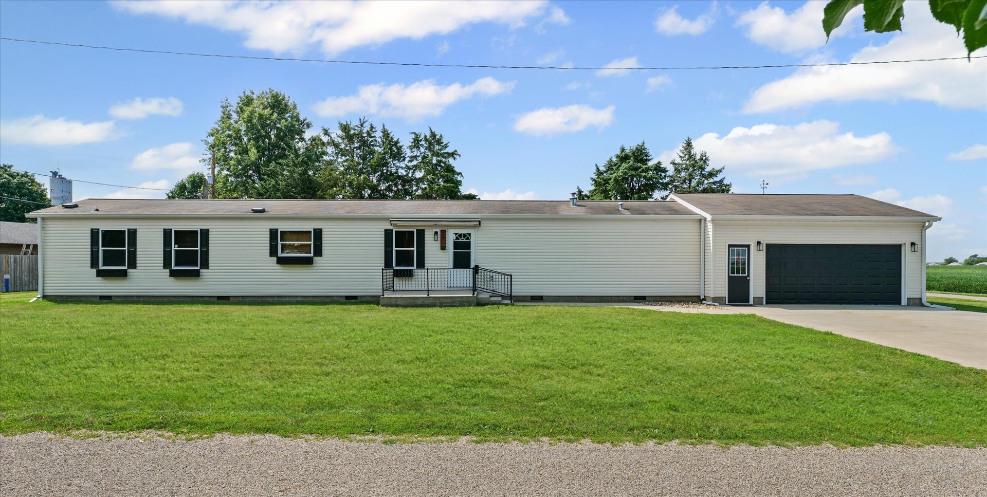 407 W Donald Street