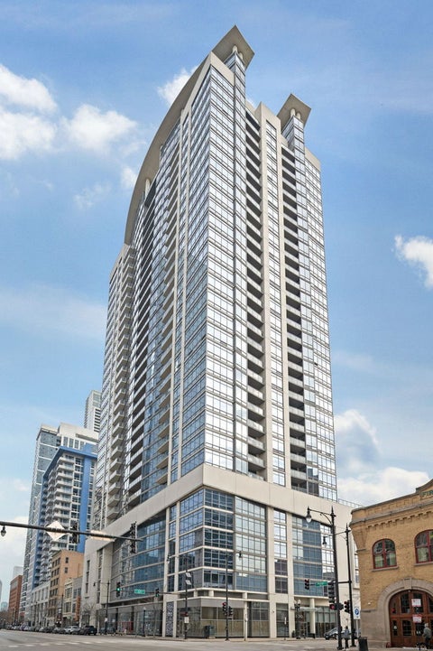 Photo of 100 E 14TH Street #706, Chicago, IL 60605 (MLS # 12671709)