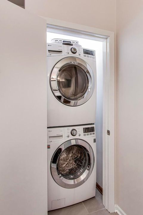 Tiny photo for 3810 N Fremont Street #2B, Chicago, IL 60613 (MLS # 12467600)