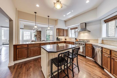 Tiny photo for 3810 N Fremont Street #2B, Chicago, IL 60613 (MLS # 12467600)