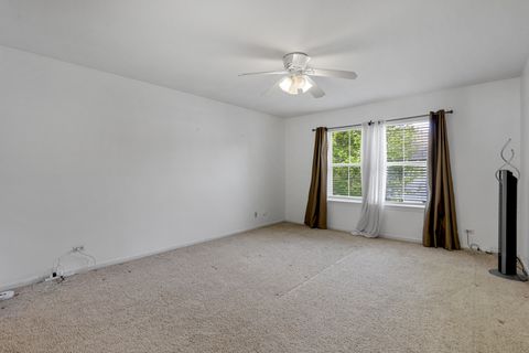 Tiny photo for 2954 Falling Waters Lane, Lindenhurst, IL 60046 (MLS # 12635374)