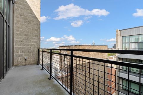 Tiny photo for 1224 W VAN BUREN Street #809, Chicago, IL 60607 (MLS # 12506064)