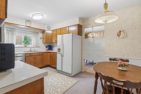 Tiny photo for 320 Claymoor Road #1C, Hinsdale, IL 60521 (MLS # 12611753)