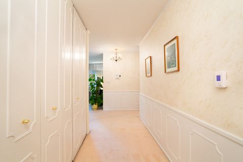 Tiny photo for 320 Claymoor Road #1C, Hinsdale, IL 60521 (MLS # 12611753)