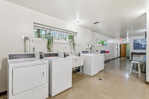 Tiny photo for 320 Claymoor Road #1C, Hinsdale, IL 60521 (MLS # 12611753)