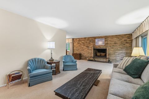 Tiny photo for 320 Claymoor Road #1C, Hinsdale, IL 60521 (MLS # 12611753)