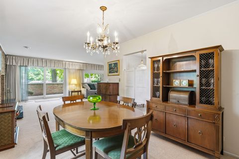 Tiny photo for 320 Claymoor Road #1C, Hinsdale, IL 60521 (MLS # 12611753)