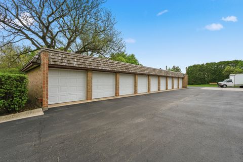 Tiny photo for 320 Claymoor Road #1C, Hinsdale, IL 60521 (MLS # 12611753)