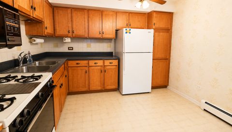 Tiny photo for 1243 Washington Street E #C304, Des Plaines, IL 60016 (MLS # 12709846)