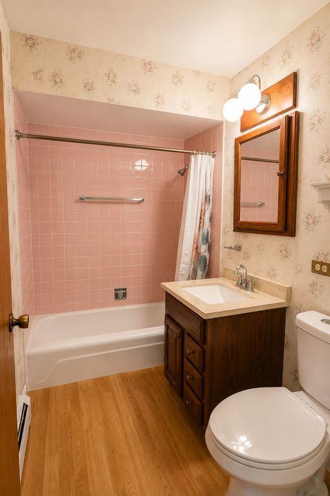 Tiny photo for 1243 Washington Street E #C304, Des Plaines, IL 60016 (MLS # 12709846)