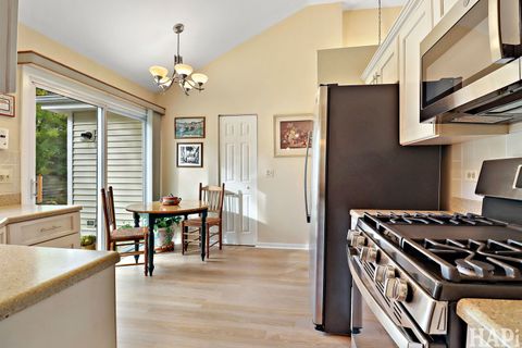 Tiny photo for 566 Greenbay Court, Lake Zurich, IL 60047 (MLS # 12506068)