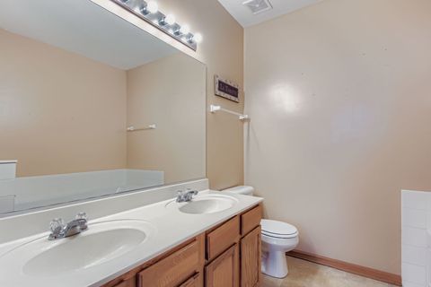 Tiny photo for 5117 Edgewater Court, Plainfield, IL 60586 (MLS # 12485861)