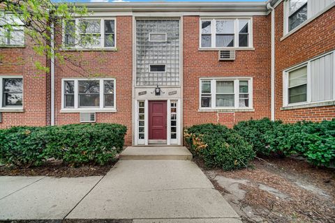 Photo of 1931 W Albion Avenue #1, Chicago, IL 60626 (MLS # 12628200)