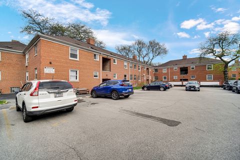 Tiny photo for 1931 W Albion Avenue #1, Chicago, IL 60626 (MLS # 12628200)