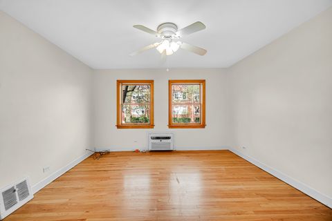 Tiny photo for 1931 W Albion Avenue #1, Chicago, IL 60626 (MLS # 12628200)