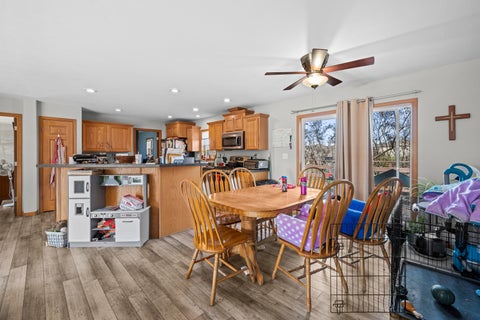 Tiny photo for 4504 W 14th Street, Davenport, IA 52804 (MLS # 12791085)