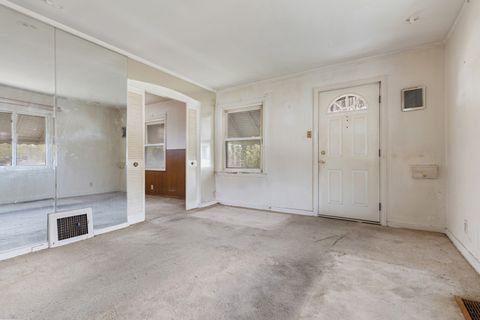 Tiny photo for 2556 E 97th Place, Chicago, IL 60617 (MLS # 12634724)