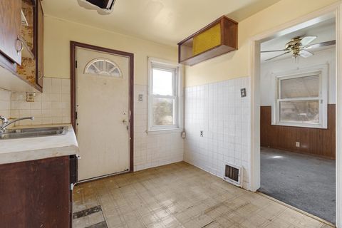 Tiny photo for 2556 E 97th Place, Chicago, IL 60617 (MLS # 12634724)