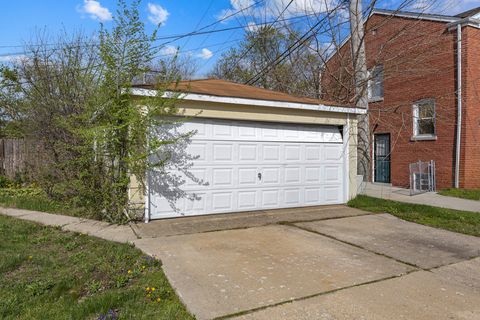 Tiny photo for 2556 E 97th Place, Chicago, IL 60617 (MLS # 12634724)