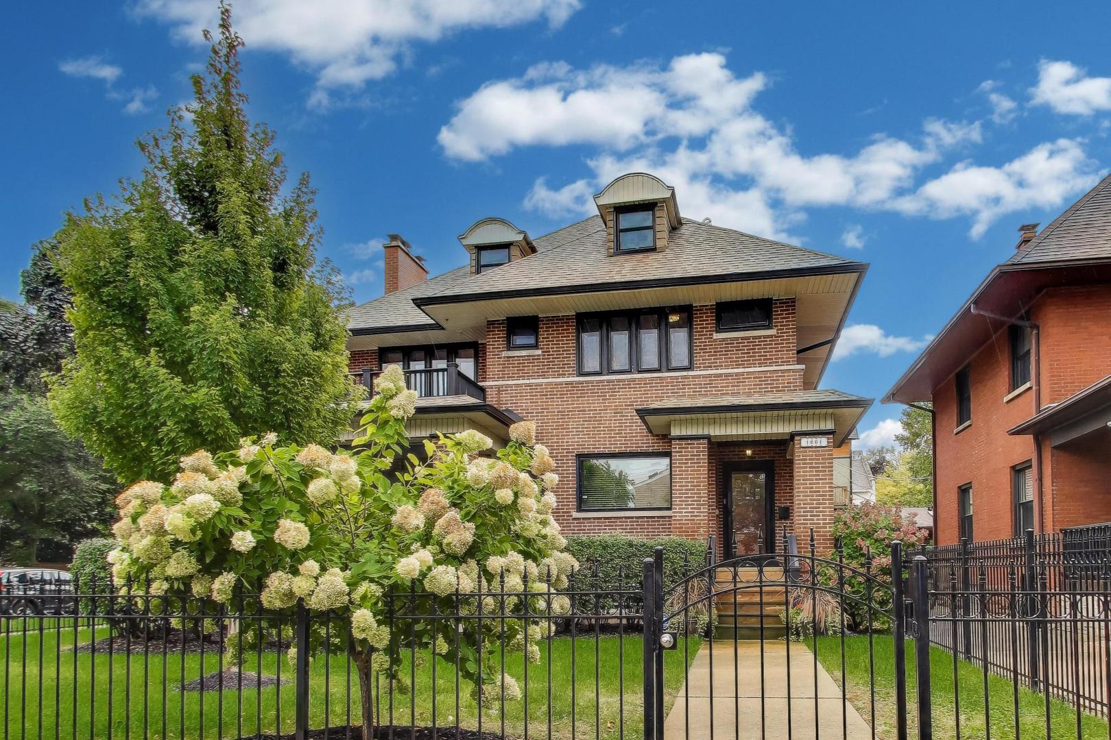 1601 W Touhy Avenue 2