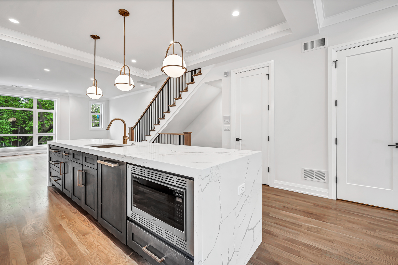 2900 W Palmer Street 2