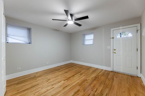 Tiny photo for 542 E 44th Street #GARDEN, Chicago, IL 60653 (MLS # 12524437)
