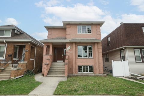 5352 N Neva Avenue Chicago IL 60656
