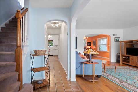 Tiny photo for 2522 W Jarvis Avenue, Chicago, IL 60645 (MLS # 12461865)