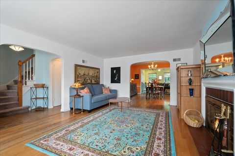 Tiny photo for 2522 W Jarvis Avenue, Chicago, IL 60645 (MLS # 12461865)