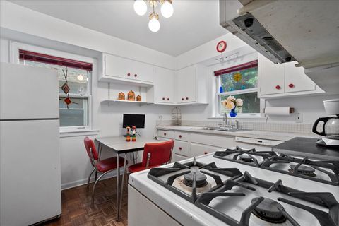 Tiny photo for 2522 W Jarvis Avenue, Chicago, IL 60645 (MLS # 12461865)