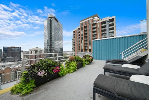 Tiny photo for 40 E 9th Street #1005, Chicago, IL 60605 (MLS # 12558474)