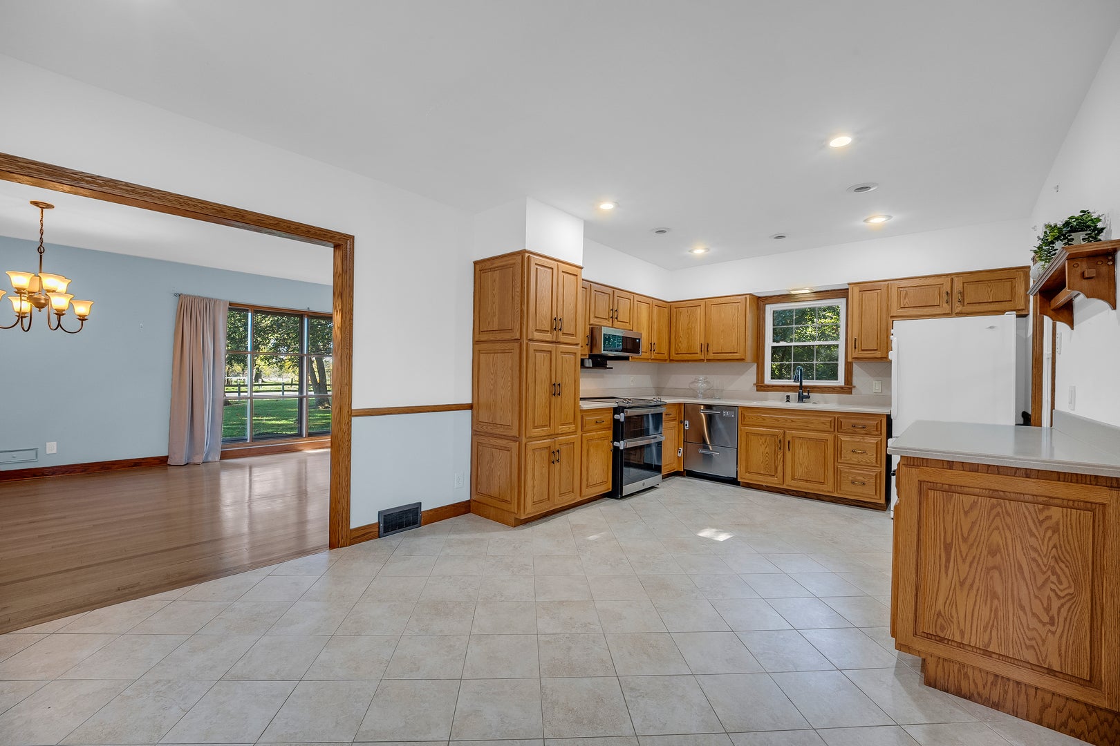 8S136 Granart Road