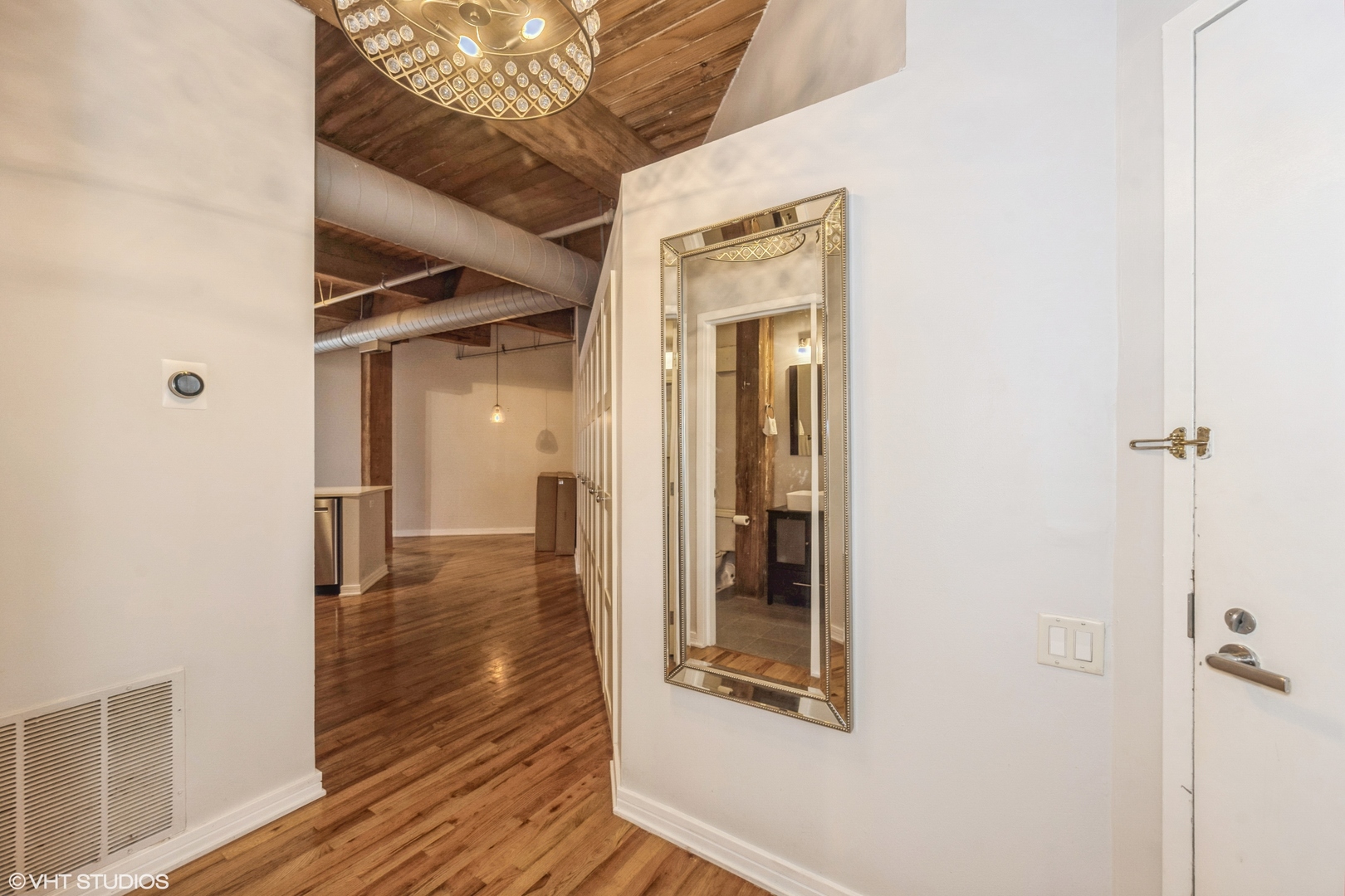 225 W Huron Street 507