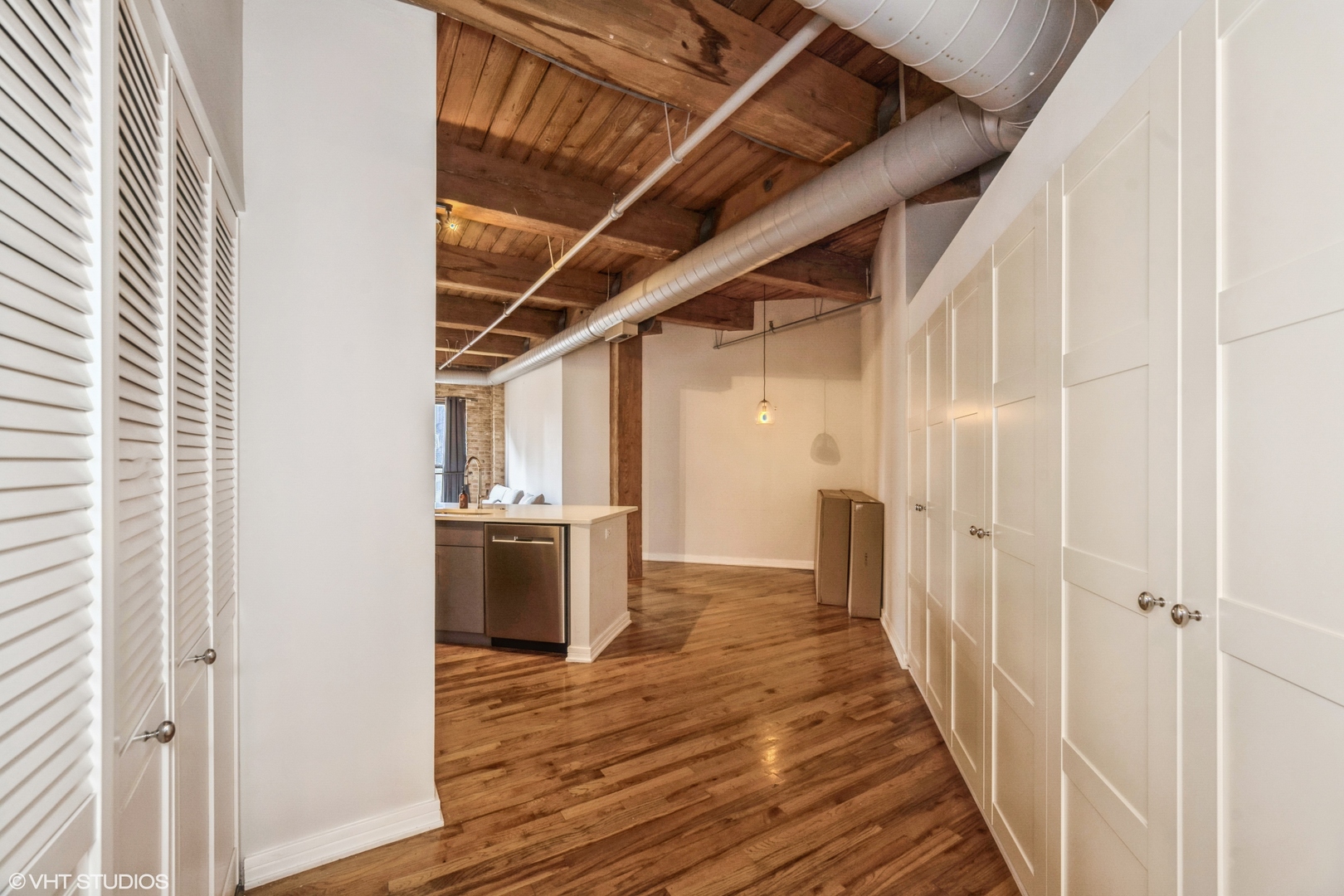 225 W Huron Street 507