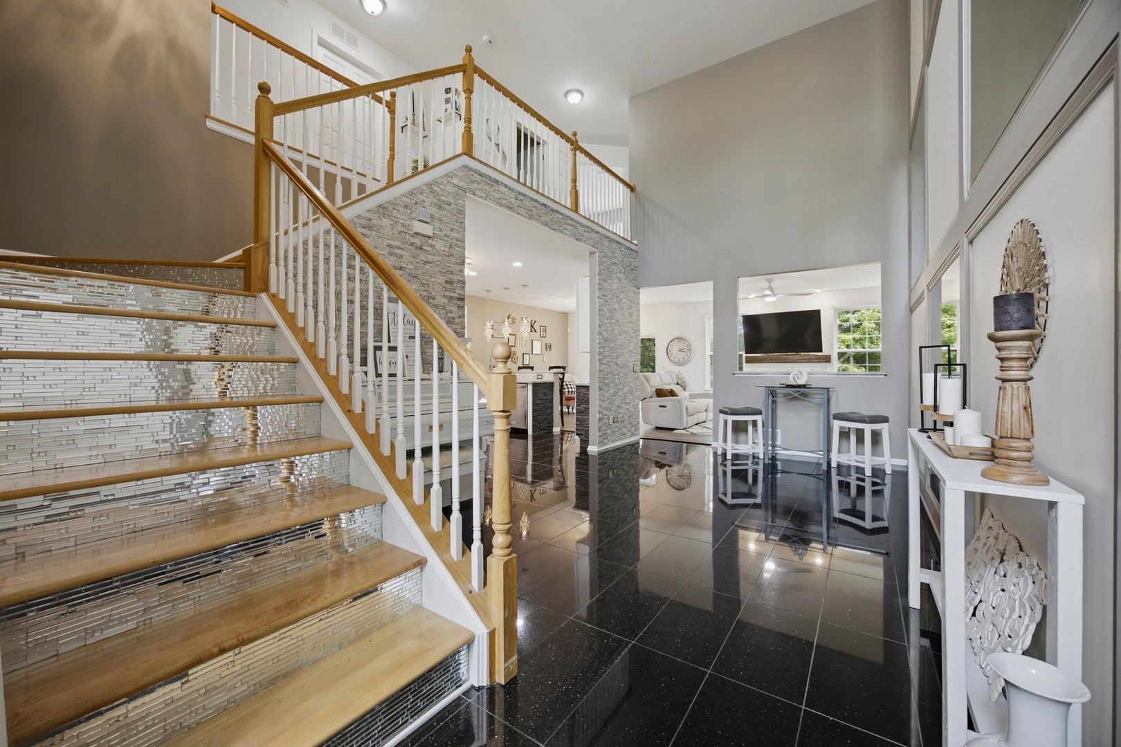 1212 Betsy Ross Place