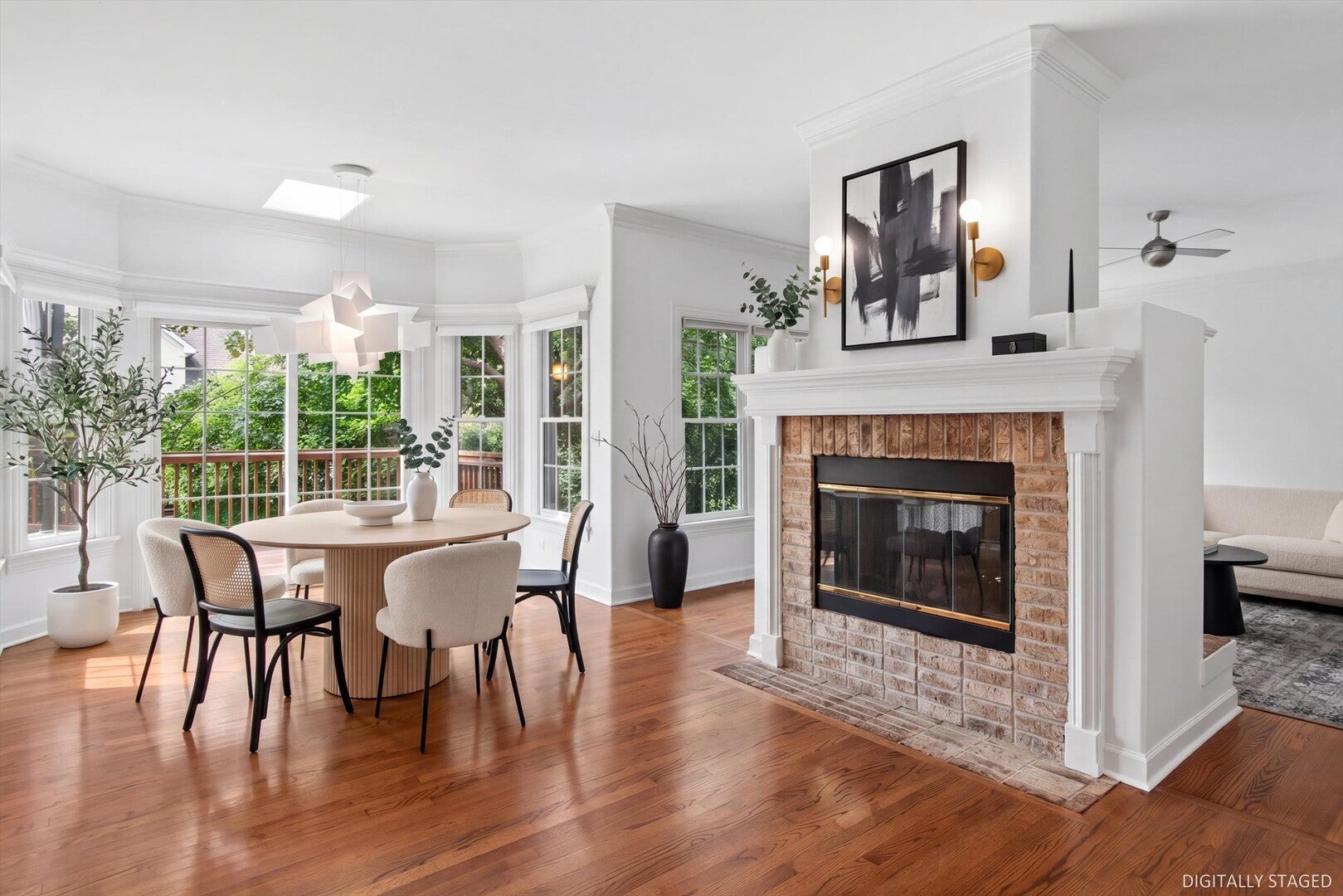 2244 Joyce Lane