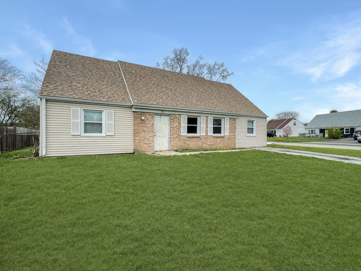 104 STONEHAM Court