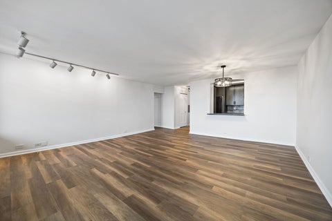Tiny photo for 1560 N Sandburg Terrace #3011J, Chicago, IL 60610 (MLS # 12779062)