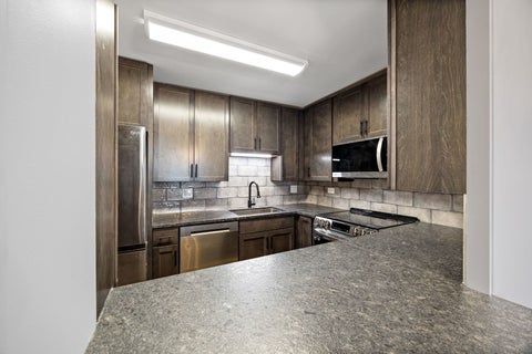 Tiny photo for 1560 N Sandburg Terrace #3011J, Chicago, IL 60610 (MLS # 12779062)
