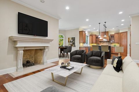 Tiny photo for 580 Greenwood Road, Northbrook, IL 60062 (MLS # 12488112)