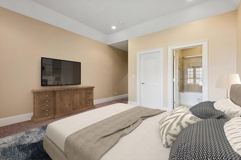 Tiny photo for 580 Greenwood Road, Northbrook, IL 60062 (MLS # 12488112)